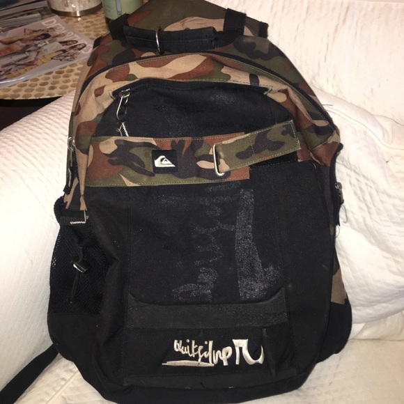 quiksilver camo backpack